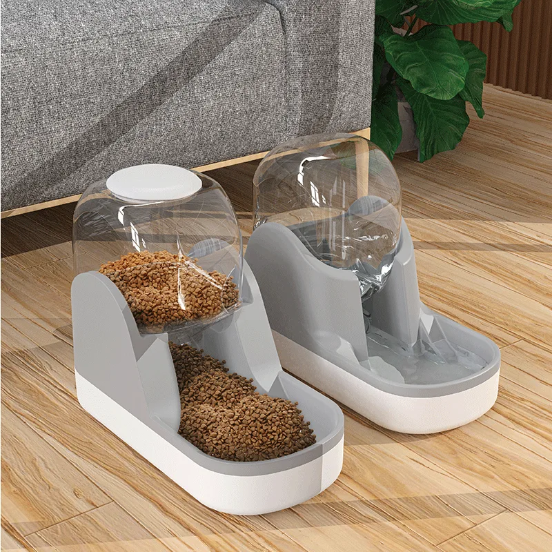 Pet feeder